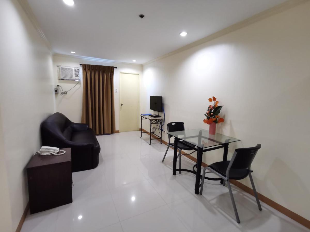 Metro Park Hotel - Cebu City Экстерьер фото