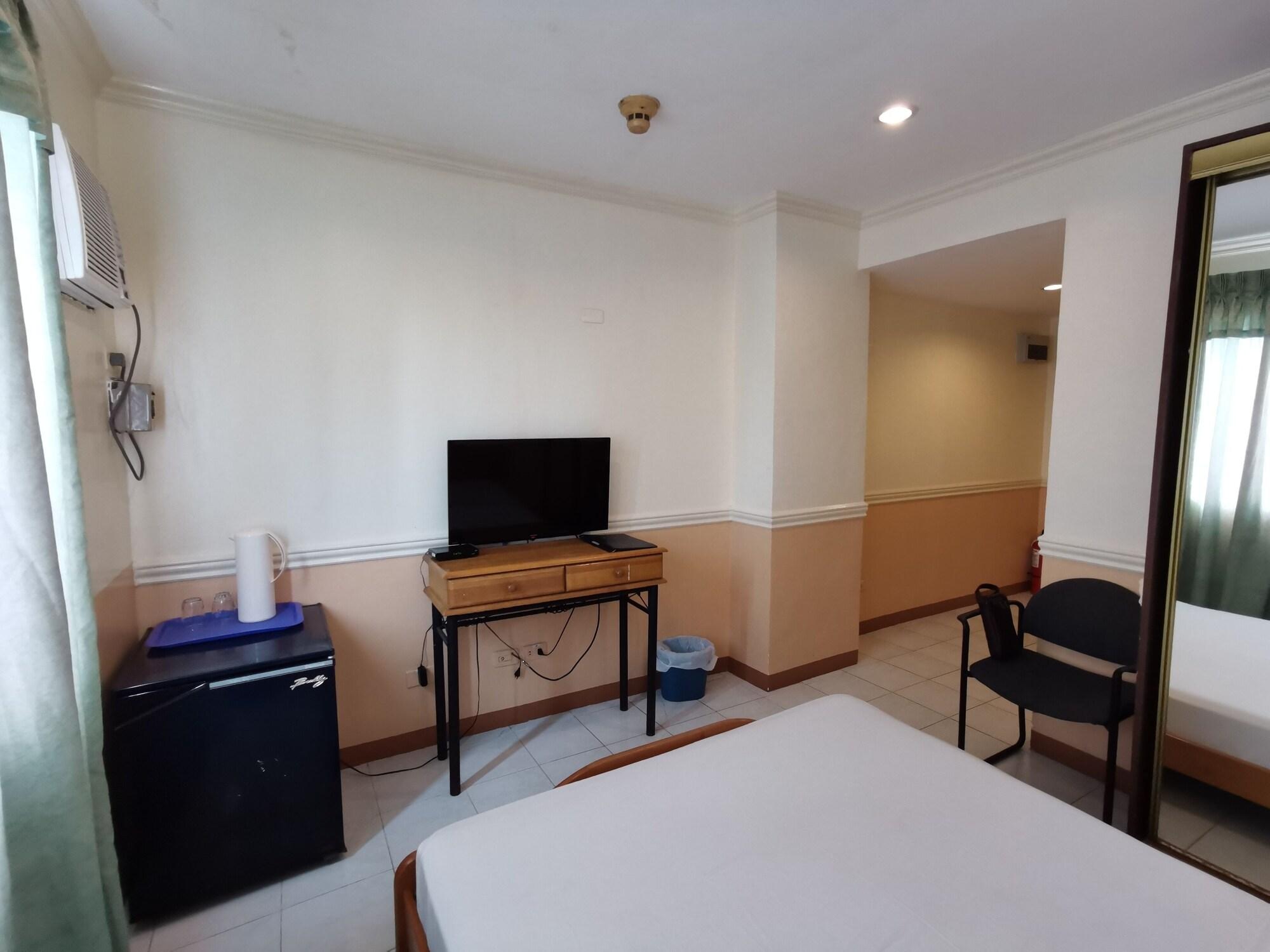 Metro Park Hotel - Cebu City Экстерьер фото