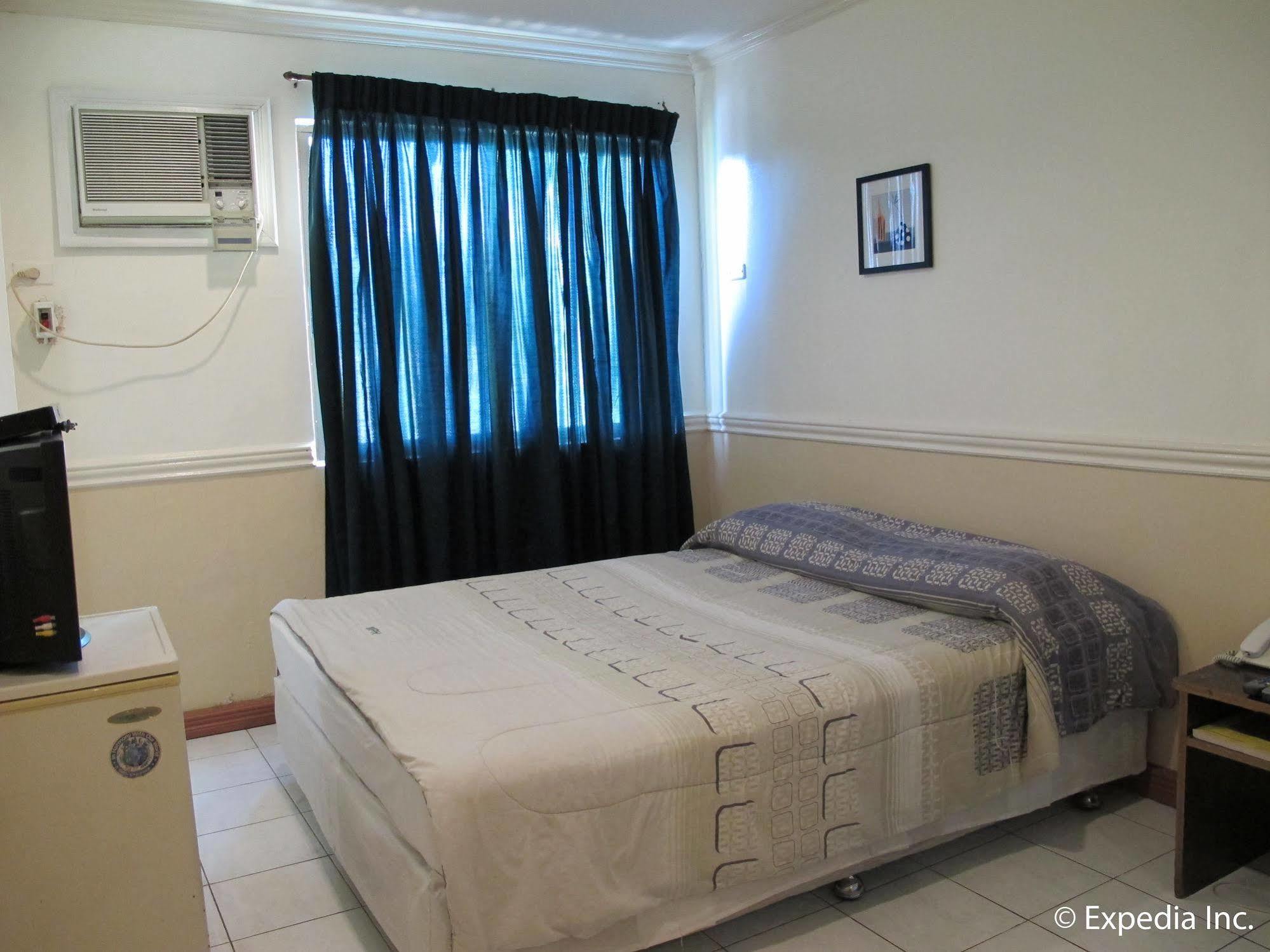 Metro Park Hotel - Cebu City Экстерьер фото